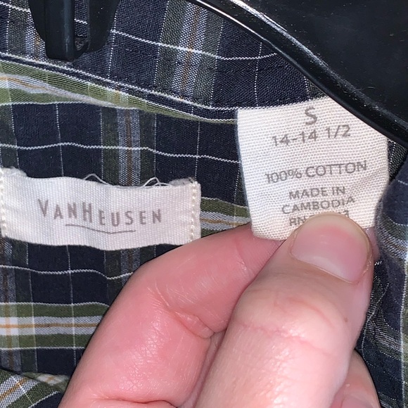 Van Heusen green plaid button down shirt size S 14-14 1/2 - Picture 3 of 3